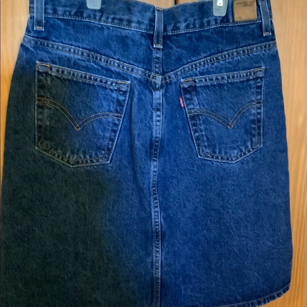 EUC Vintage Levi A-skirt blue Jean skirt size 6 - Picture 2 of 4